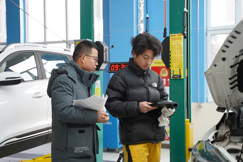 告别中职“光看不练”,实战技能+高薪就业一步到位!